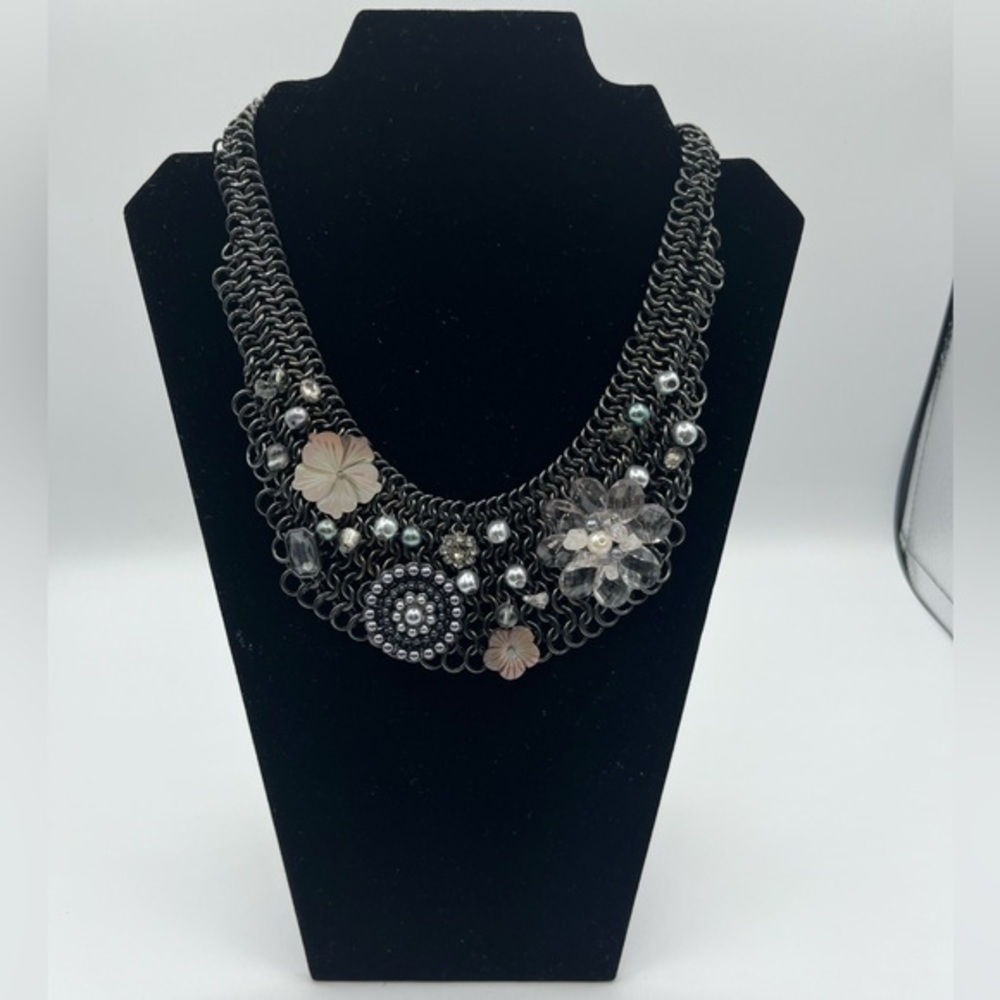 Beautiful and‎ unique beaded choker style necklace.